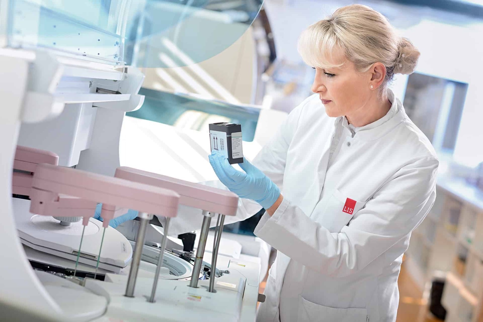 LIS: Sicherheit und Datenschutz im Labor gewaehrleisten