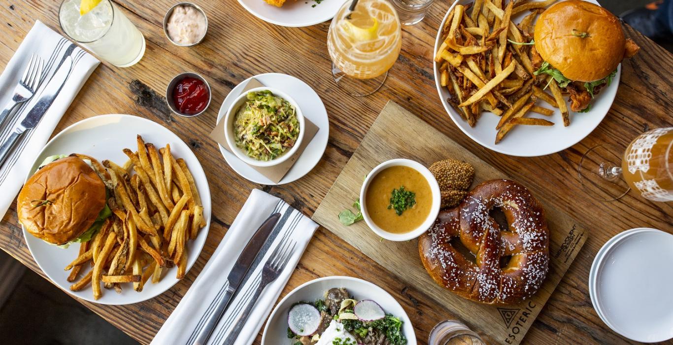 Kulinarische Abenteuer erwarten Sie: Food-Touren zur Entdeckung verborgener Restaurantschätze