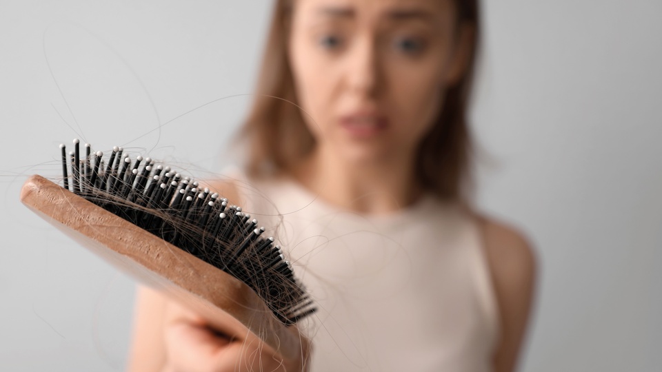 Haarwurzelentzündung vorbeugen: Tipps für gesunde Kopfhaut